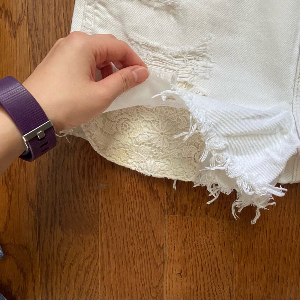 Hollister High Waisted Distressed White Shorts - Picture 3 of 5